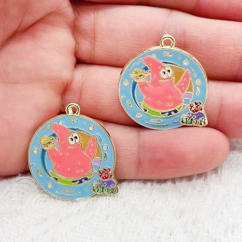 10 szt. zawieszek z stopu w ks – Anime Merchandise Accessories recenzja i cena